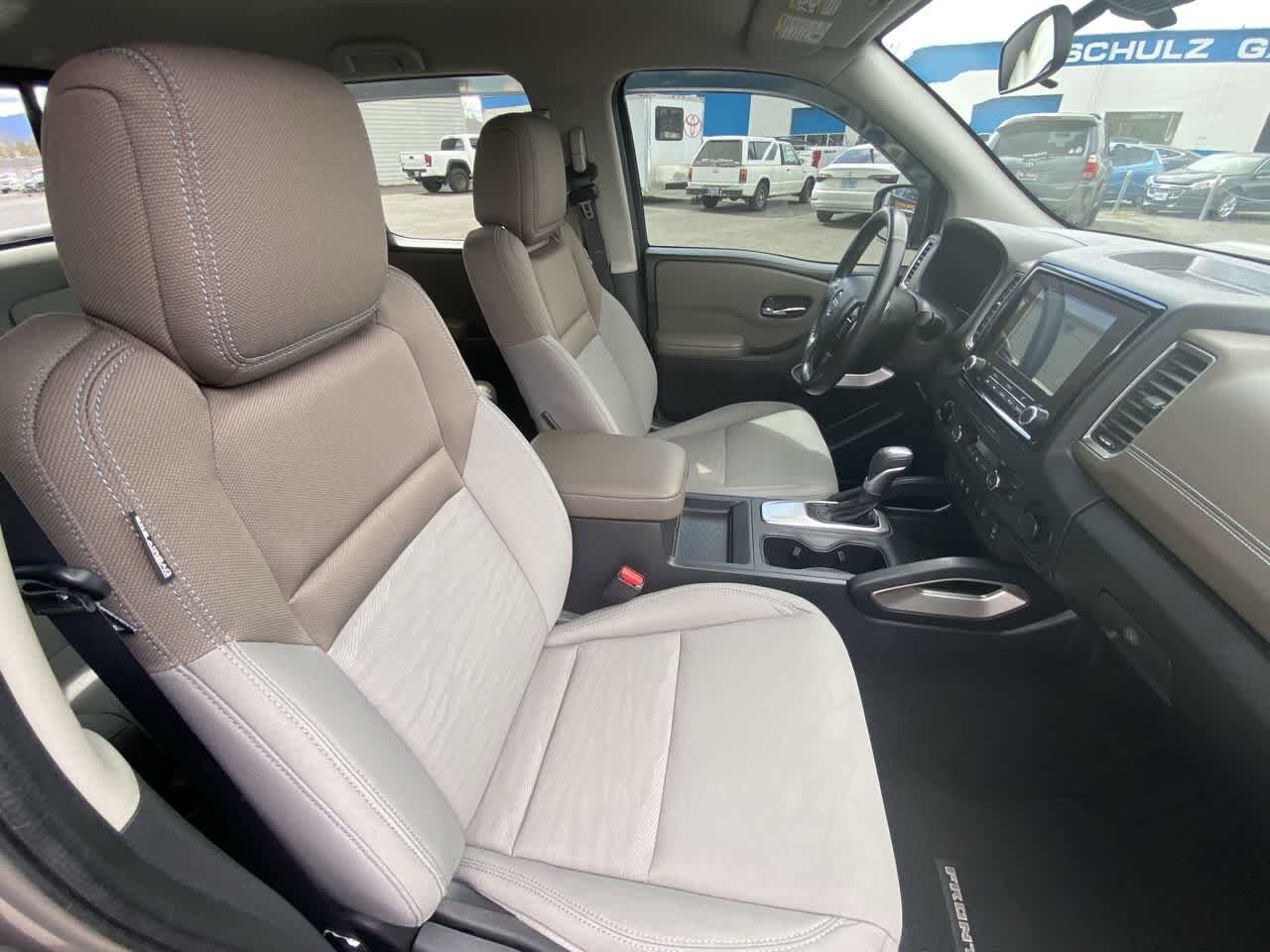 Thumbnail: 2022 Nissan Frontier - 23