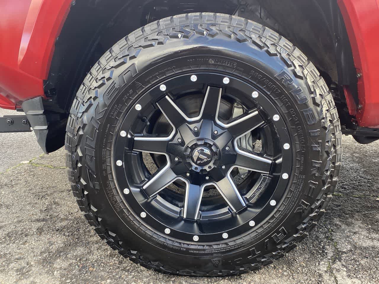 Thumbnail: 2022 Toyota Tacoma - 10