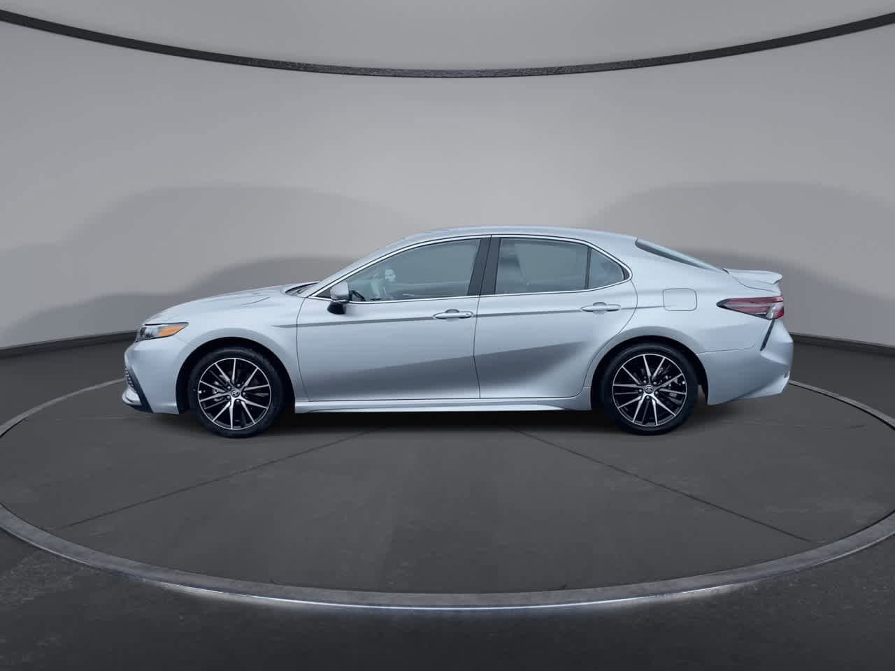 Thumbnail: 2024 Toyota Camry - 8