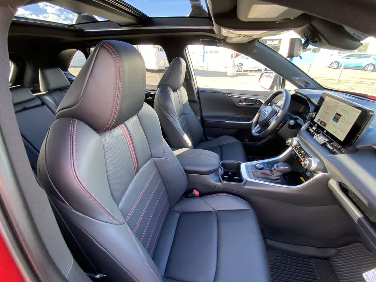 Thumbnail: 2025 Toyota RAV4 - 24