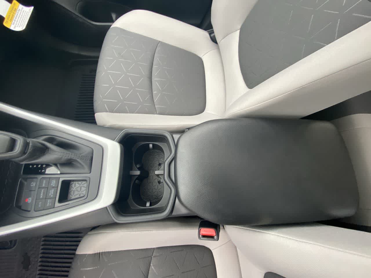 Thumbnail: 2025 Toyota RAV4 - 20