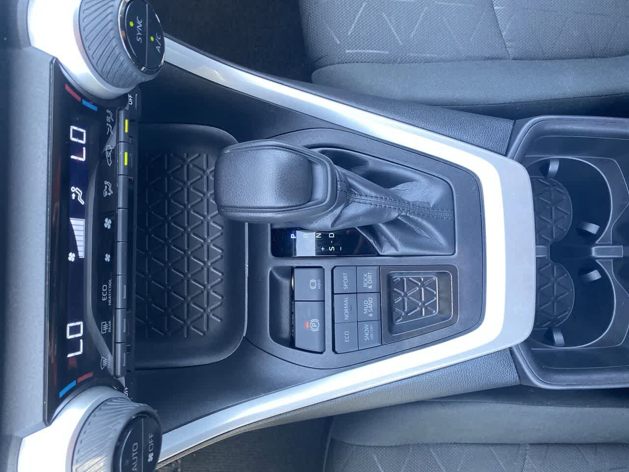 Thumbnail: 2024 Toyota RAV4 - 19