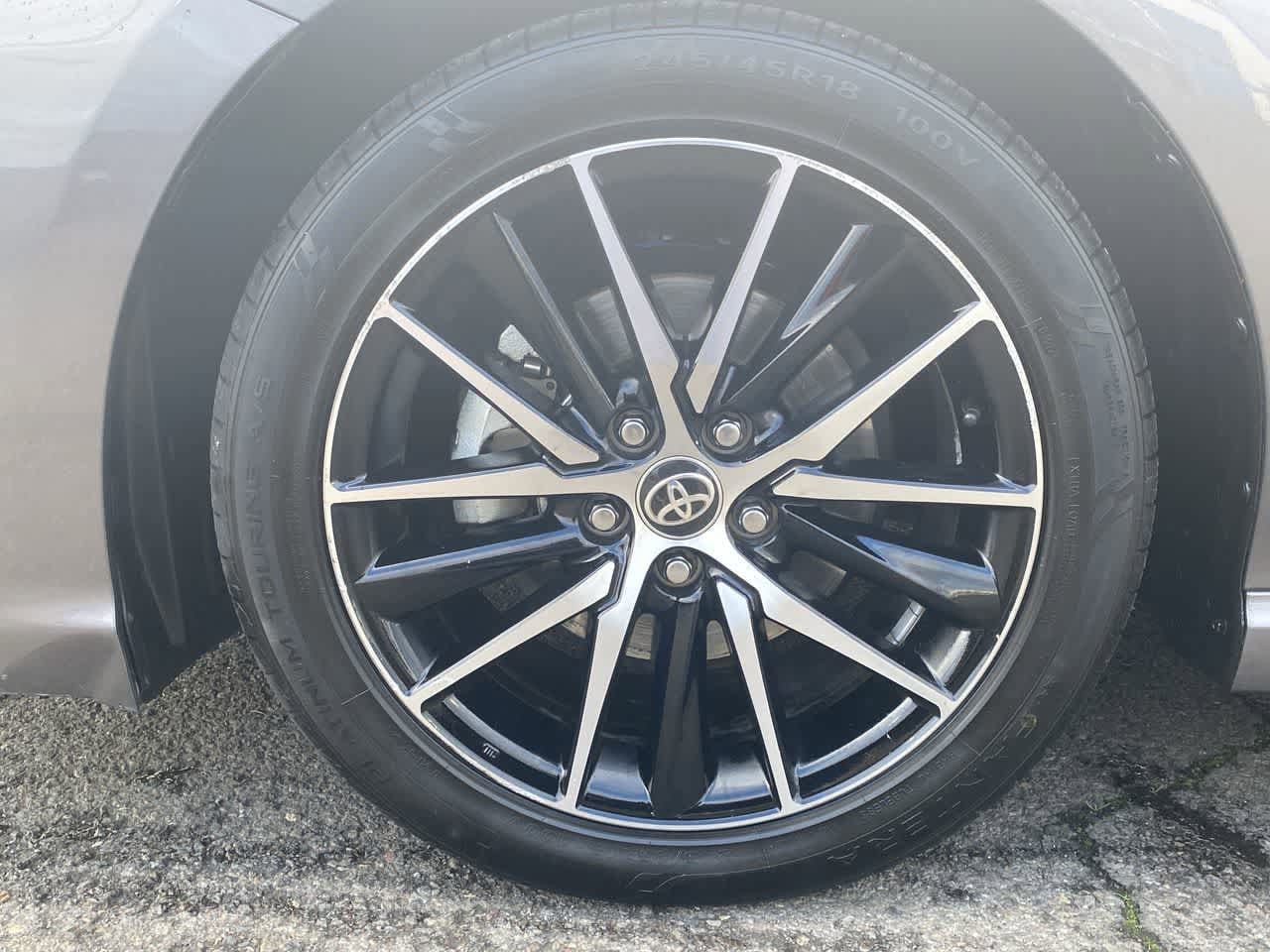 Thumbnail: 2022 Toyota Camry - 10