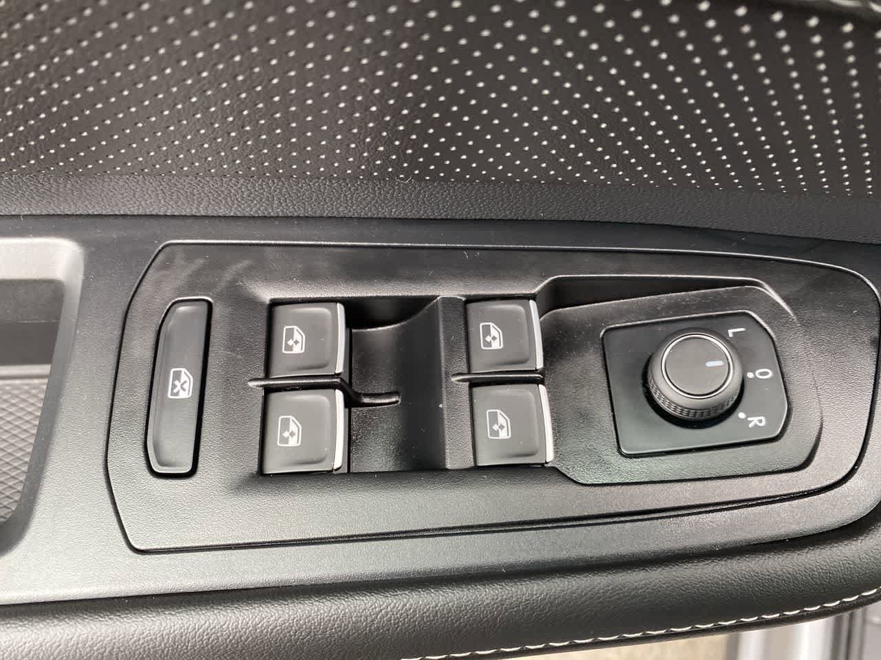 Thumbnail: 2025 Volkswagen Atlas - 13