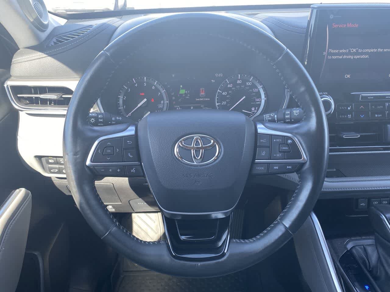 Thumbnail: 2021 Toyota Highlander - 14