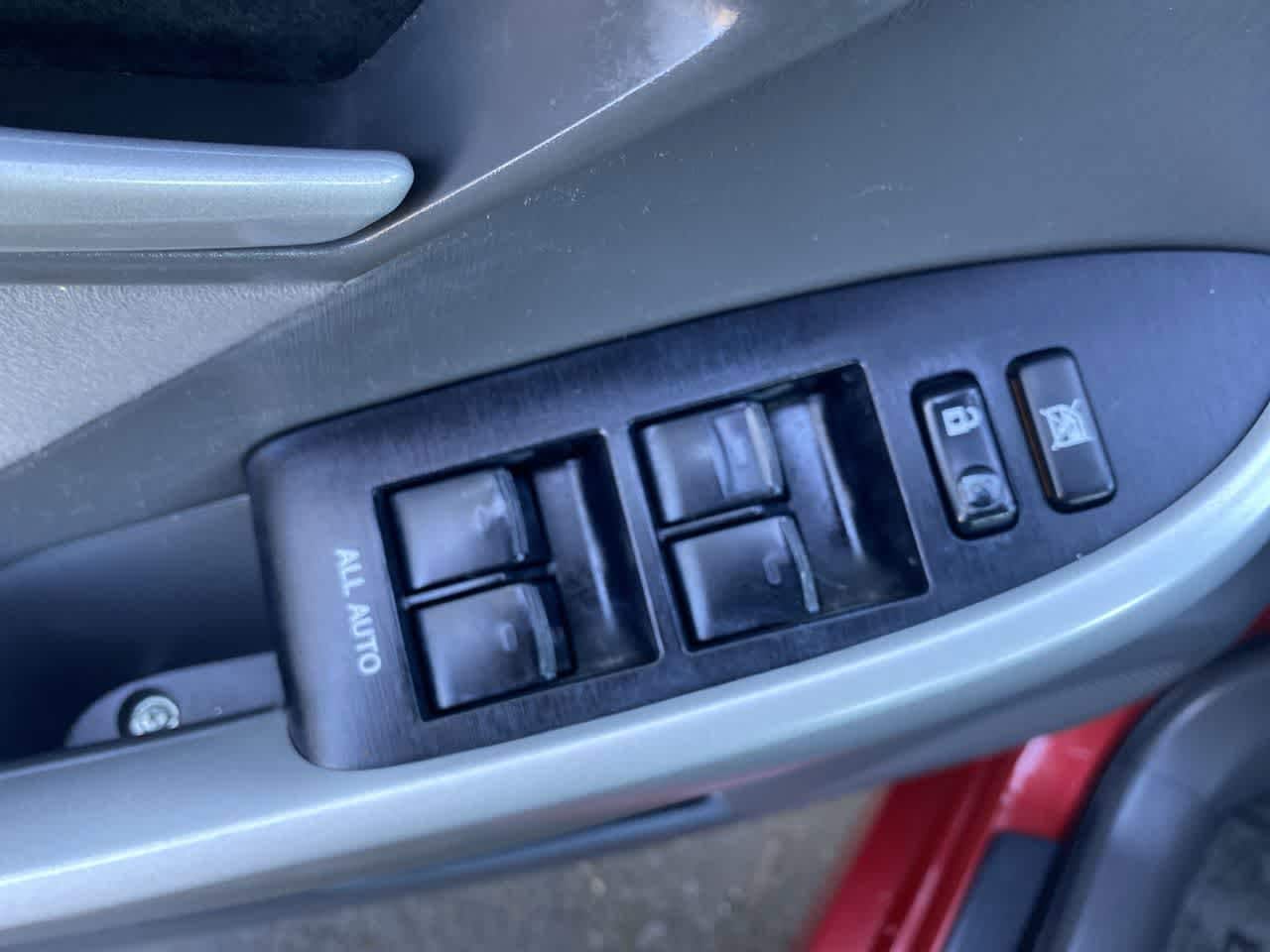 Thumbnail: 2010 Toyota Prius - 13