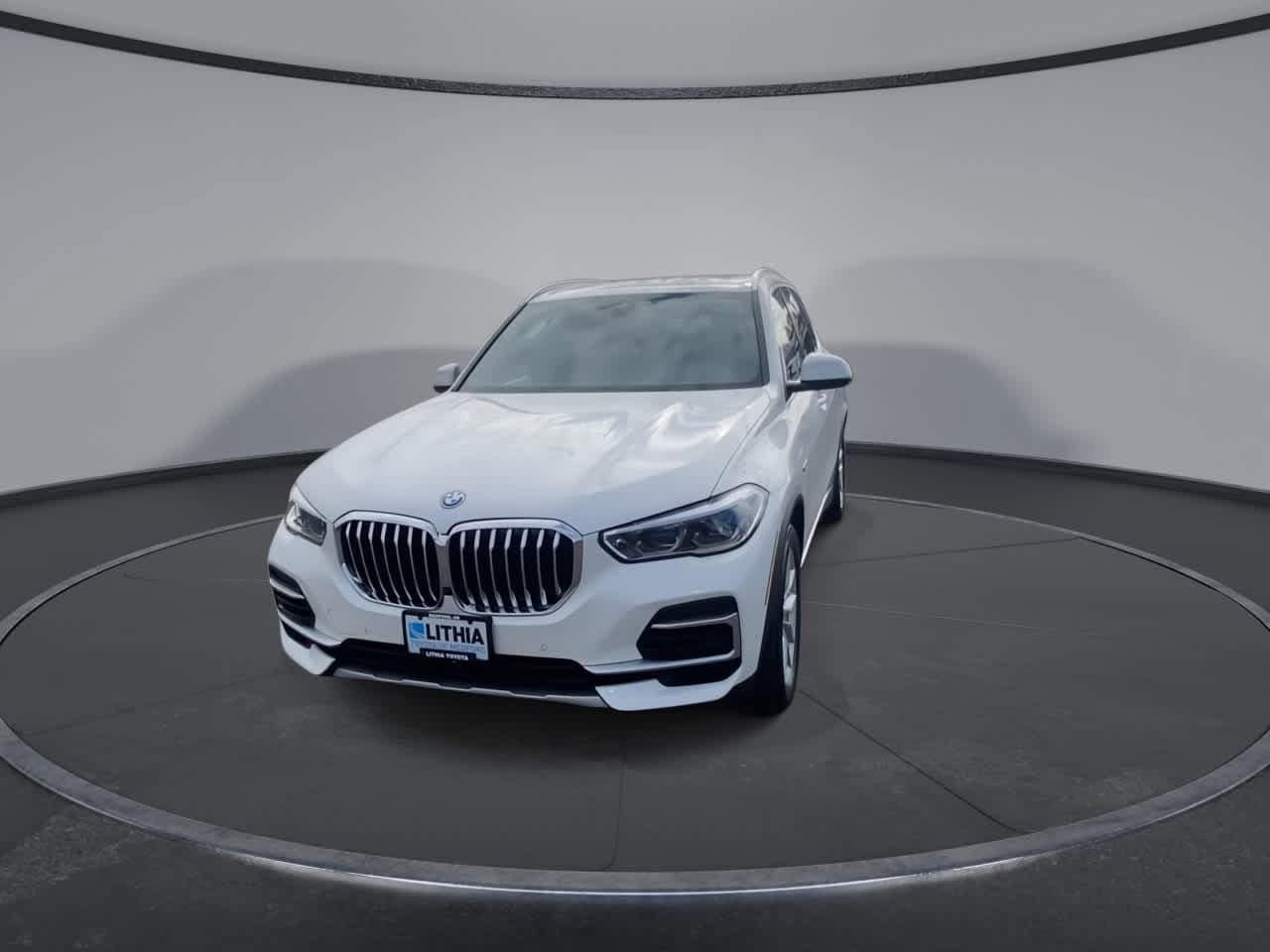 Used 2022 BMW X5 45e with VIN 5UXTA6C00N9L97140 for sale in Medford, OR