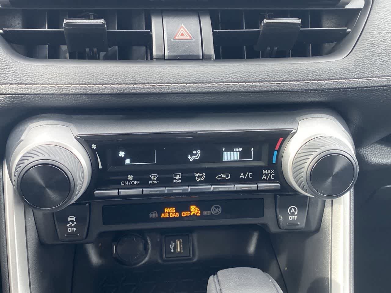 Thumbnail: 2025 Toyota RAV4 - 18