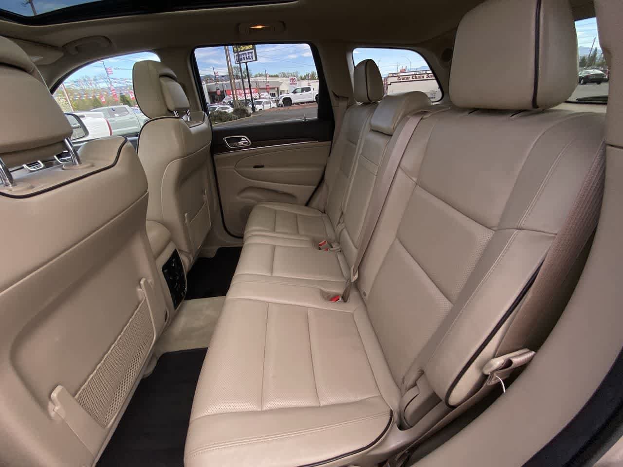 Thumbnail: 2014 Jeep Grand Cherokee - 23