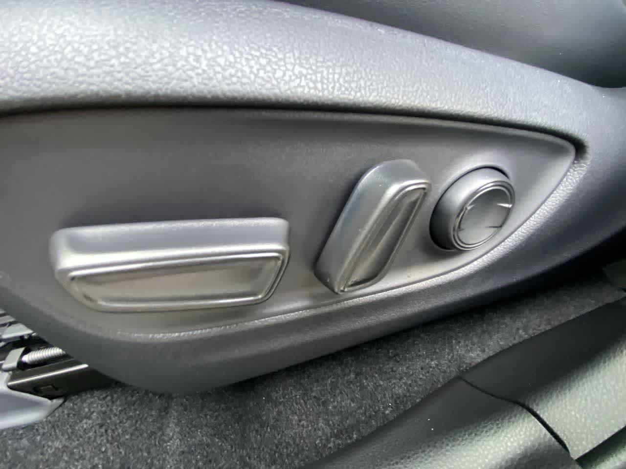 Thumbnail: 2025 Toyota RAV4 - 12