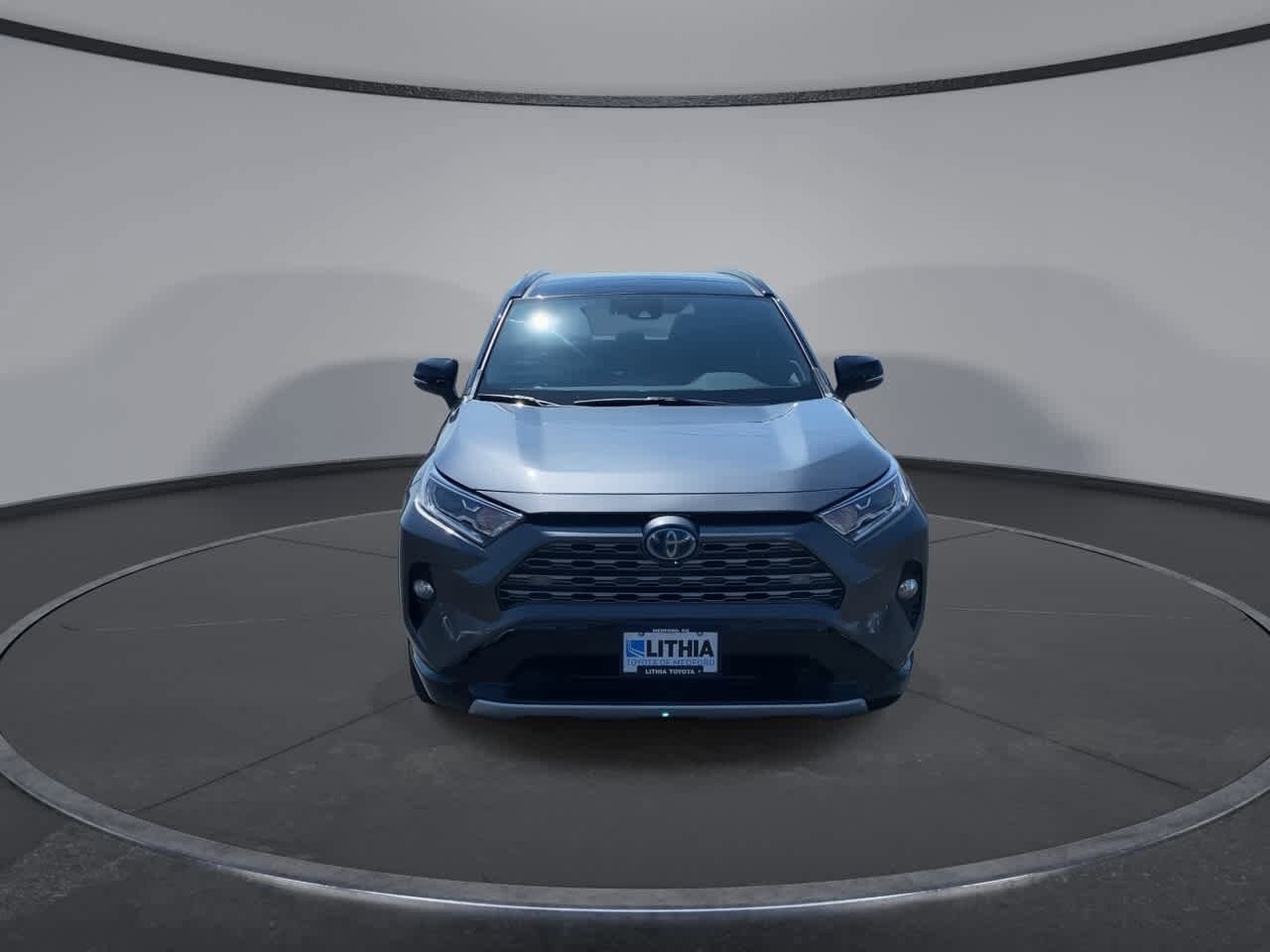 2021 Toyota RAV4 Hybrid XSE photo 3