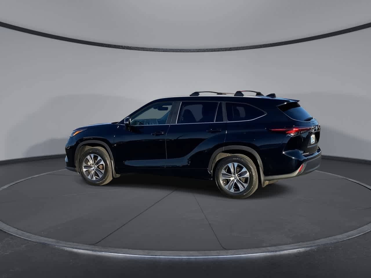 Thumbnail: 2024 Toyota Highlander - 6