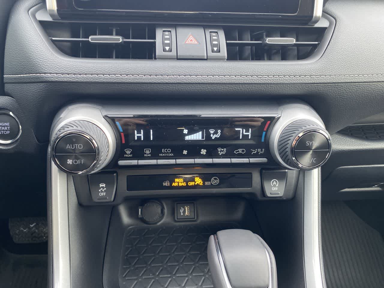 Thumbnail: 2025 Toyota RAV4 - 18