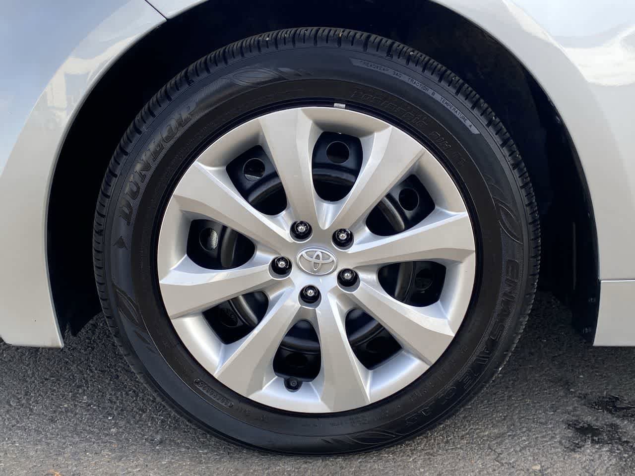 Thumbnail: 2025 Toyota Corolla - 10