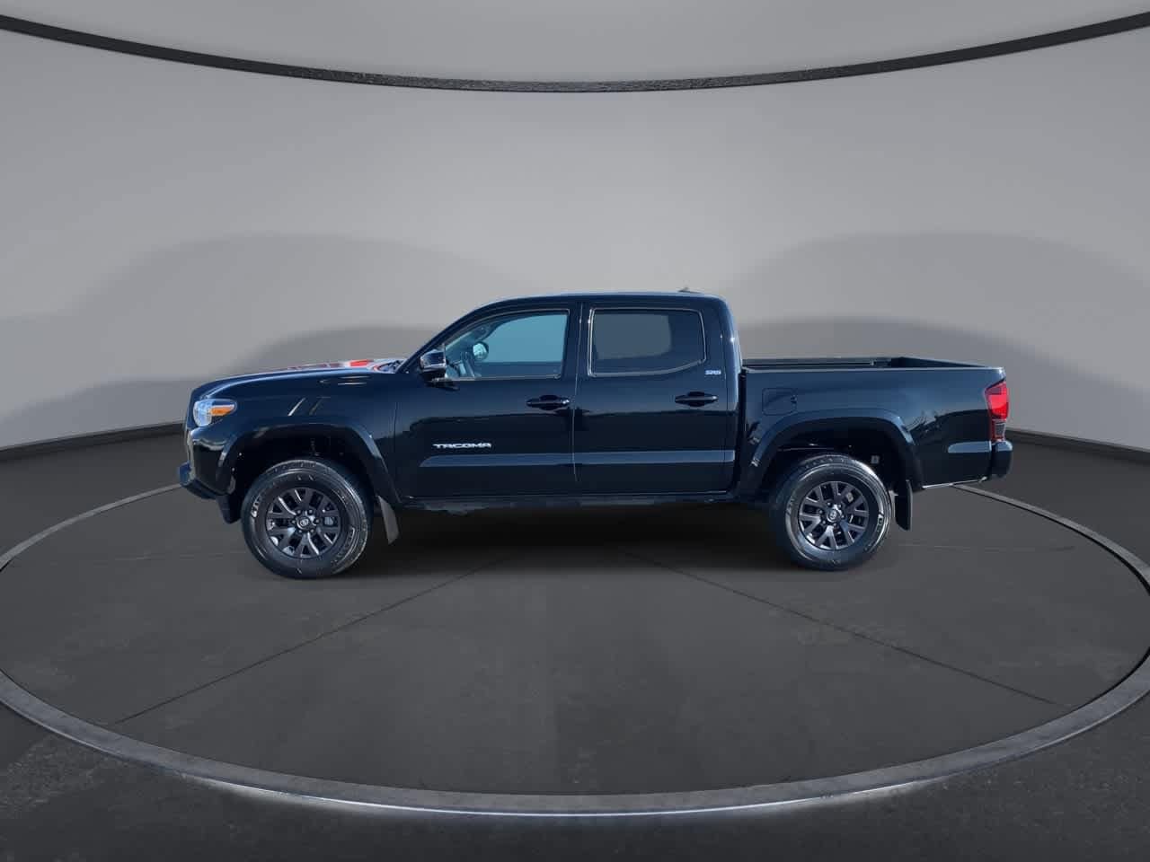 Thumbnail: 2020 Toyota Tacoma - 5