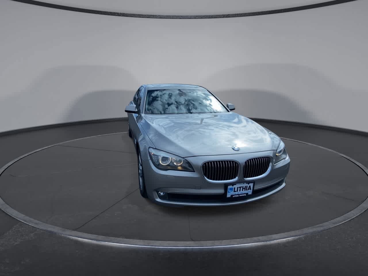2012 Bmw 740Li 7-Series photo 2