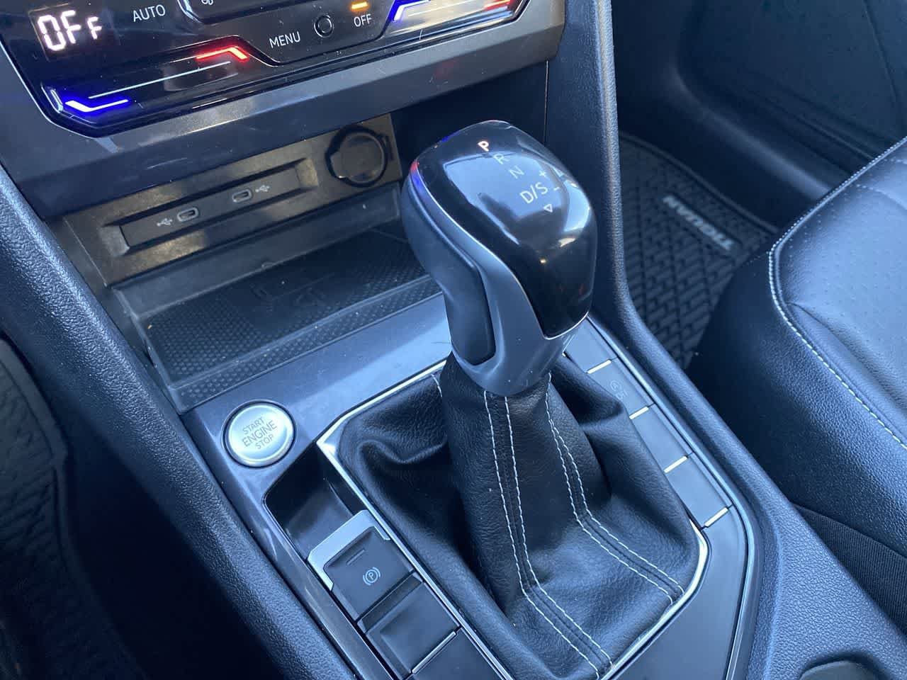 Thumbnail: 2022 Volkswagen Tiguan - 19