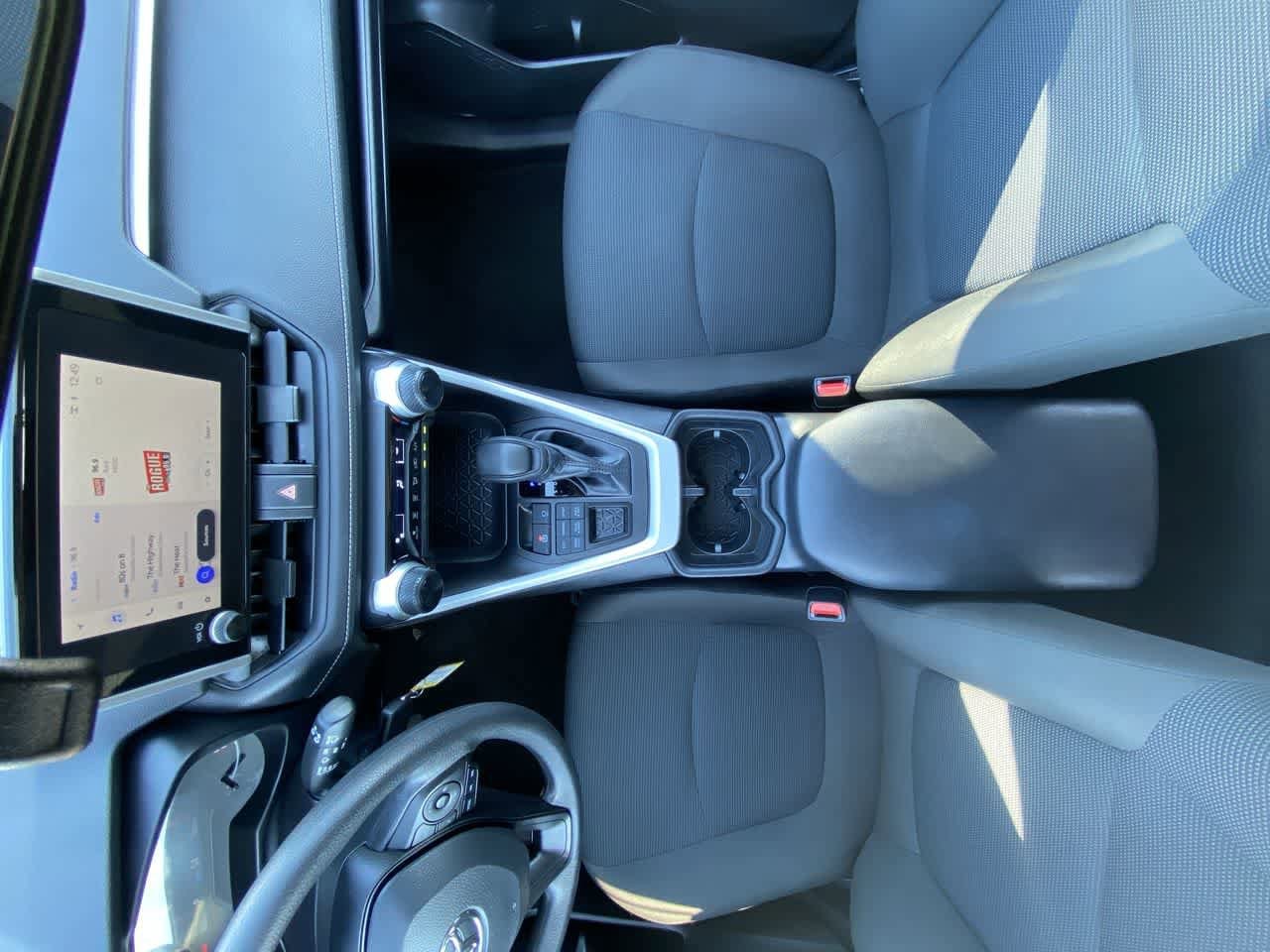 Thumbnail: 2025 Toyota RAV4 - 20