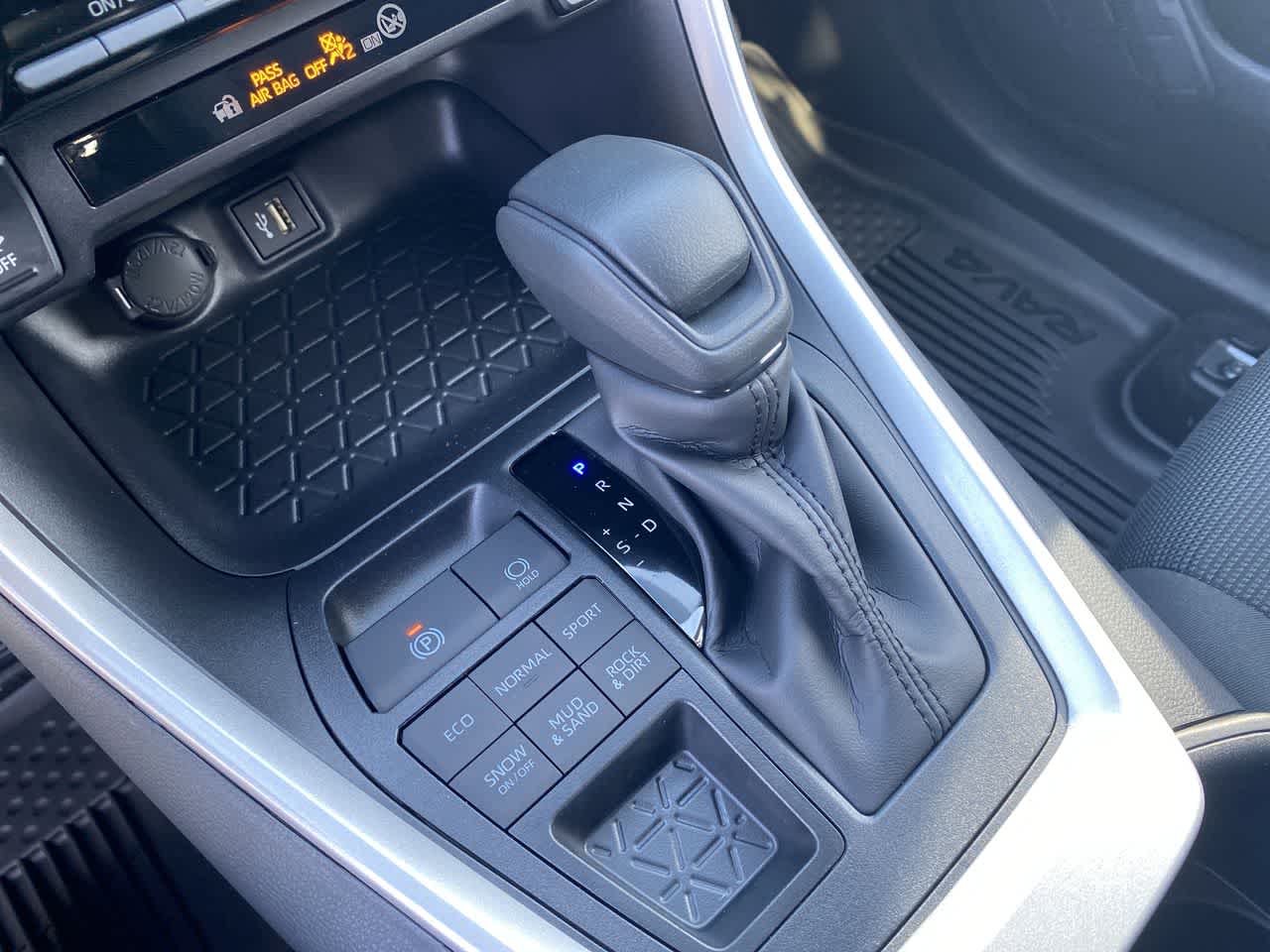 Thumbnail: 2025 Toyota RAV4 - 19