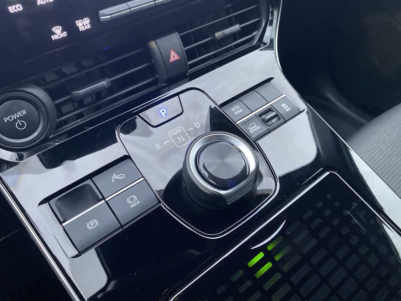 Thumbnail: 2025 Toyota bZ4X - 19