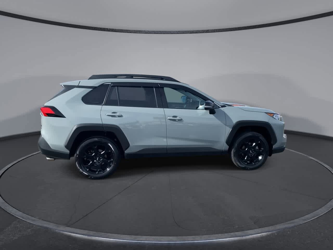 Thumbnail: 2021 Toyota RAV4 - 9