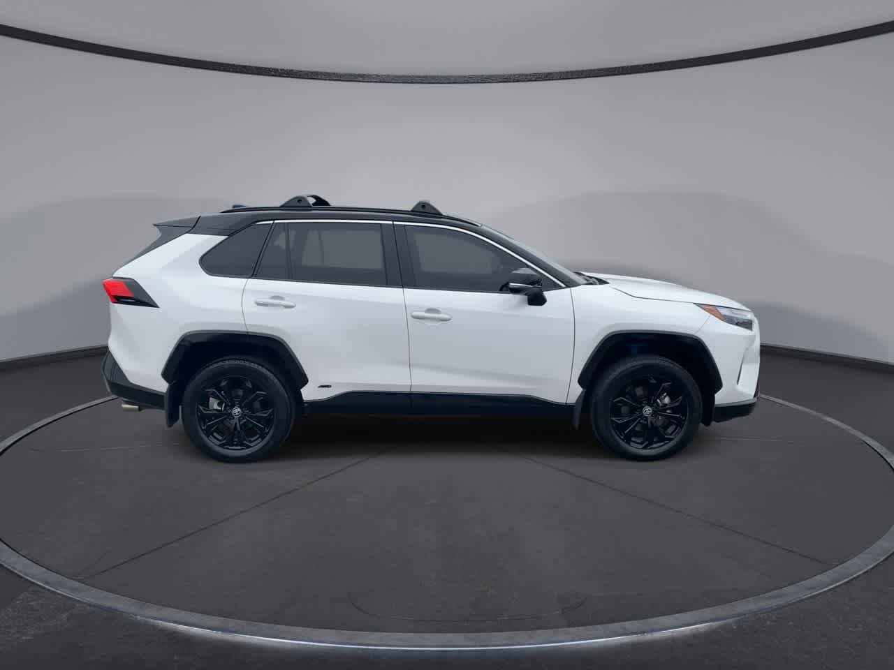 Thumbnail: 2024 Toyota RAV4 - 9