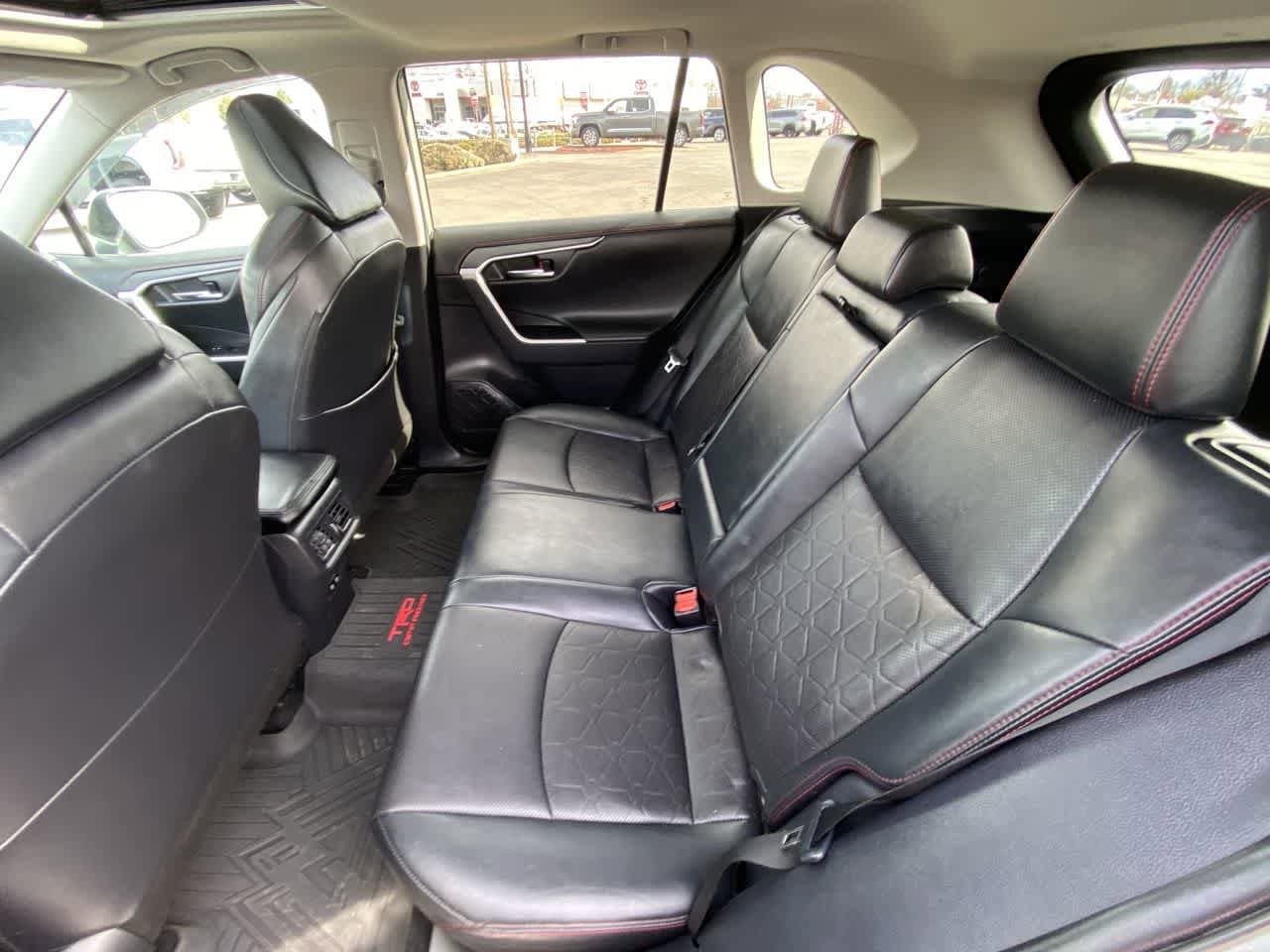 Thumbnail: 2021 Toyota RAV4 - 22