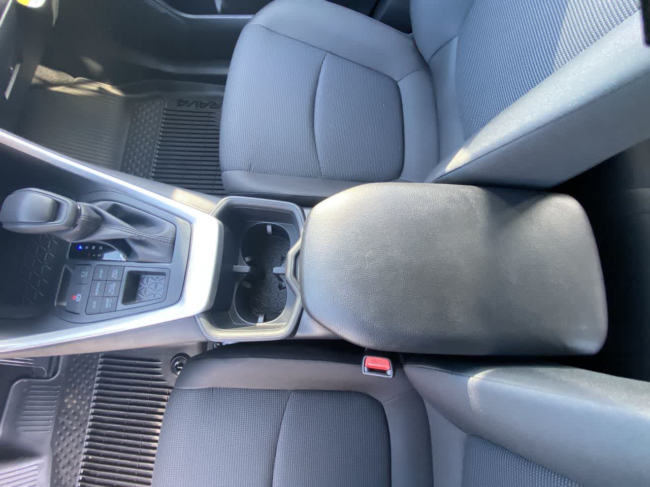 Thumbnail: 2025 Toyota RAV4 - 20