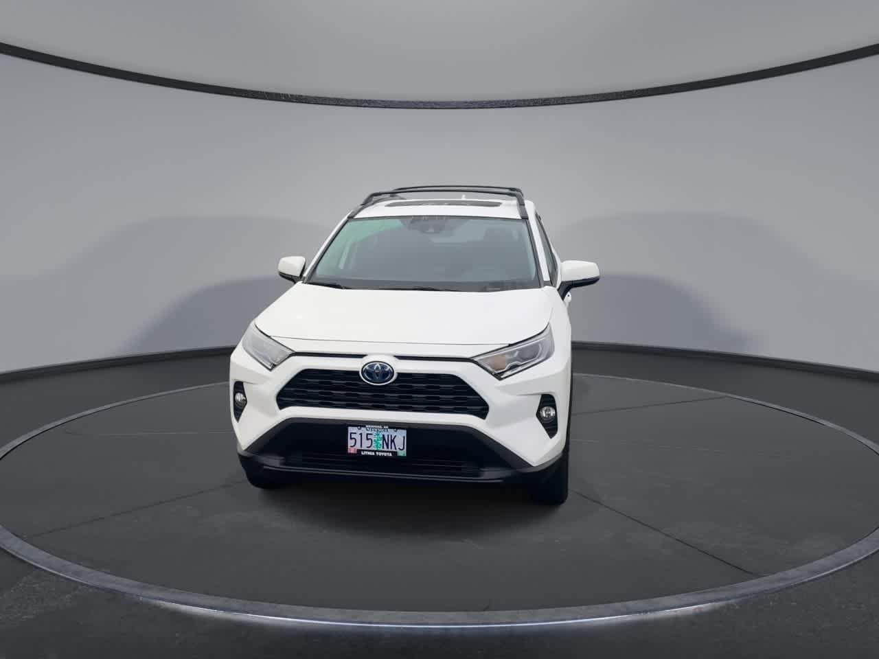 Thumbnail: 2021 Toyota RAV4 - 3