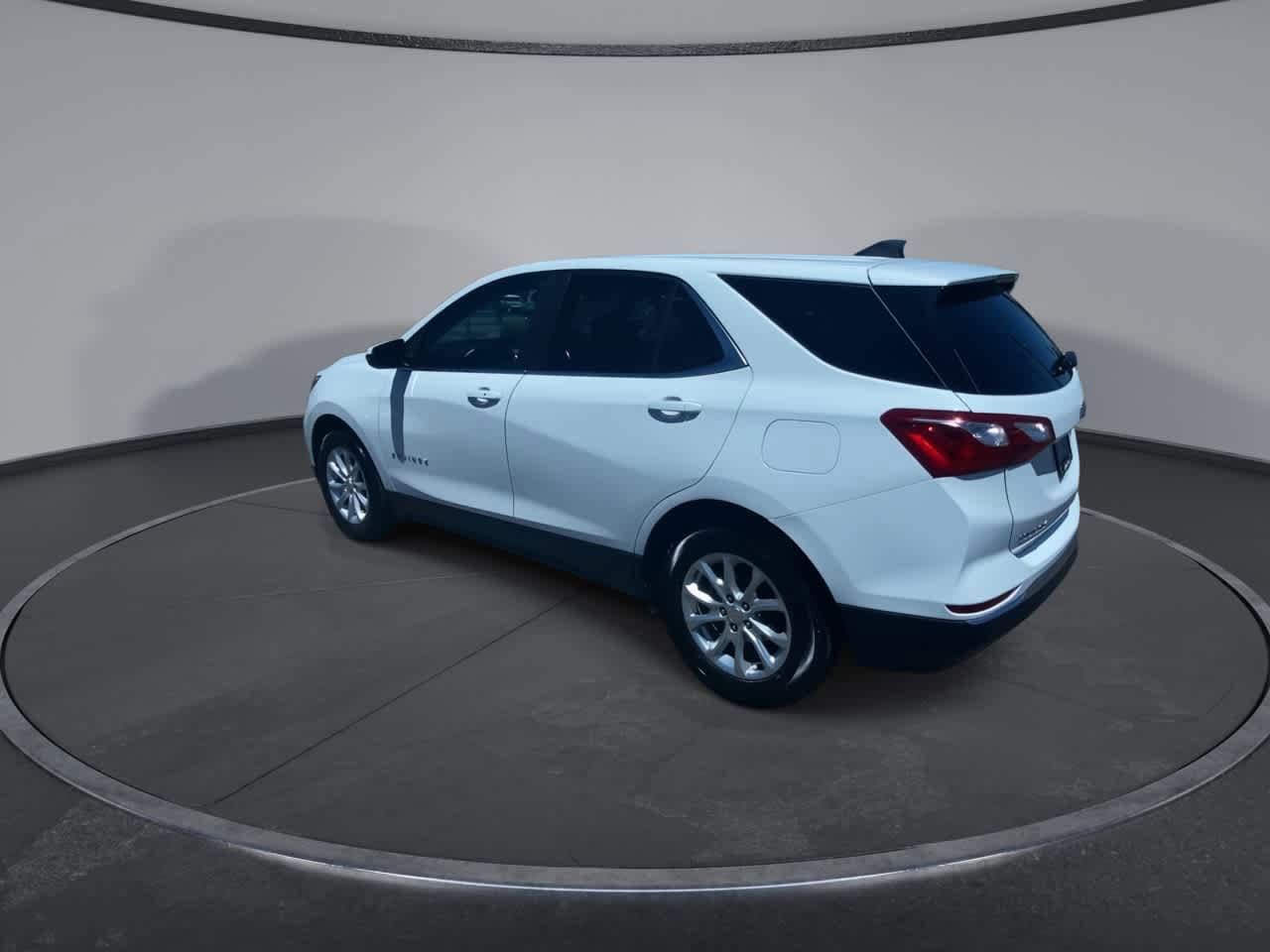 Thumbnail: 2021 Chevrolet Equinox - 6