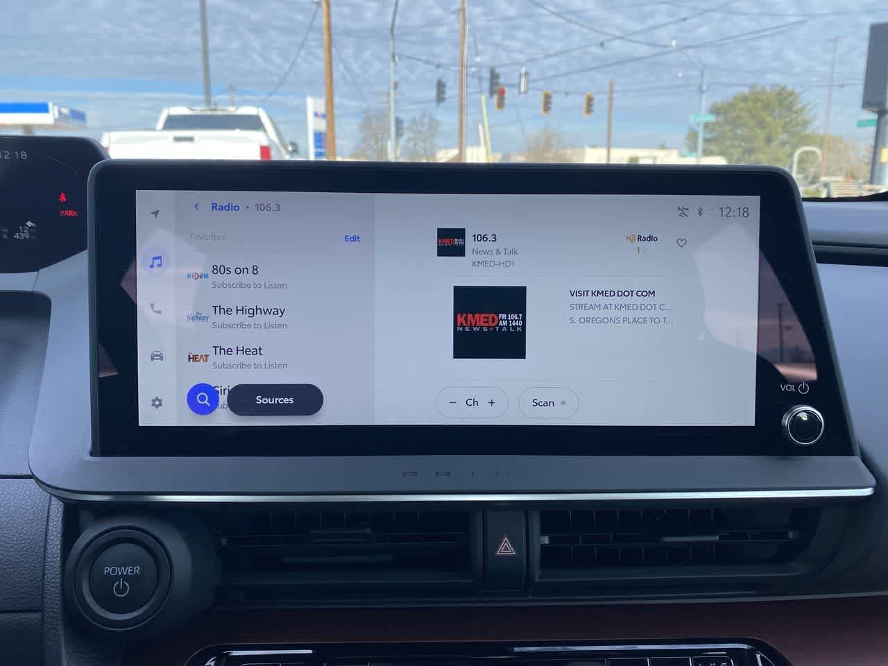 Thumbnail: 2024 Toyota Prius Prime - 16