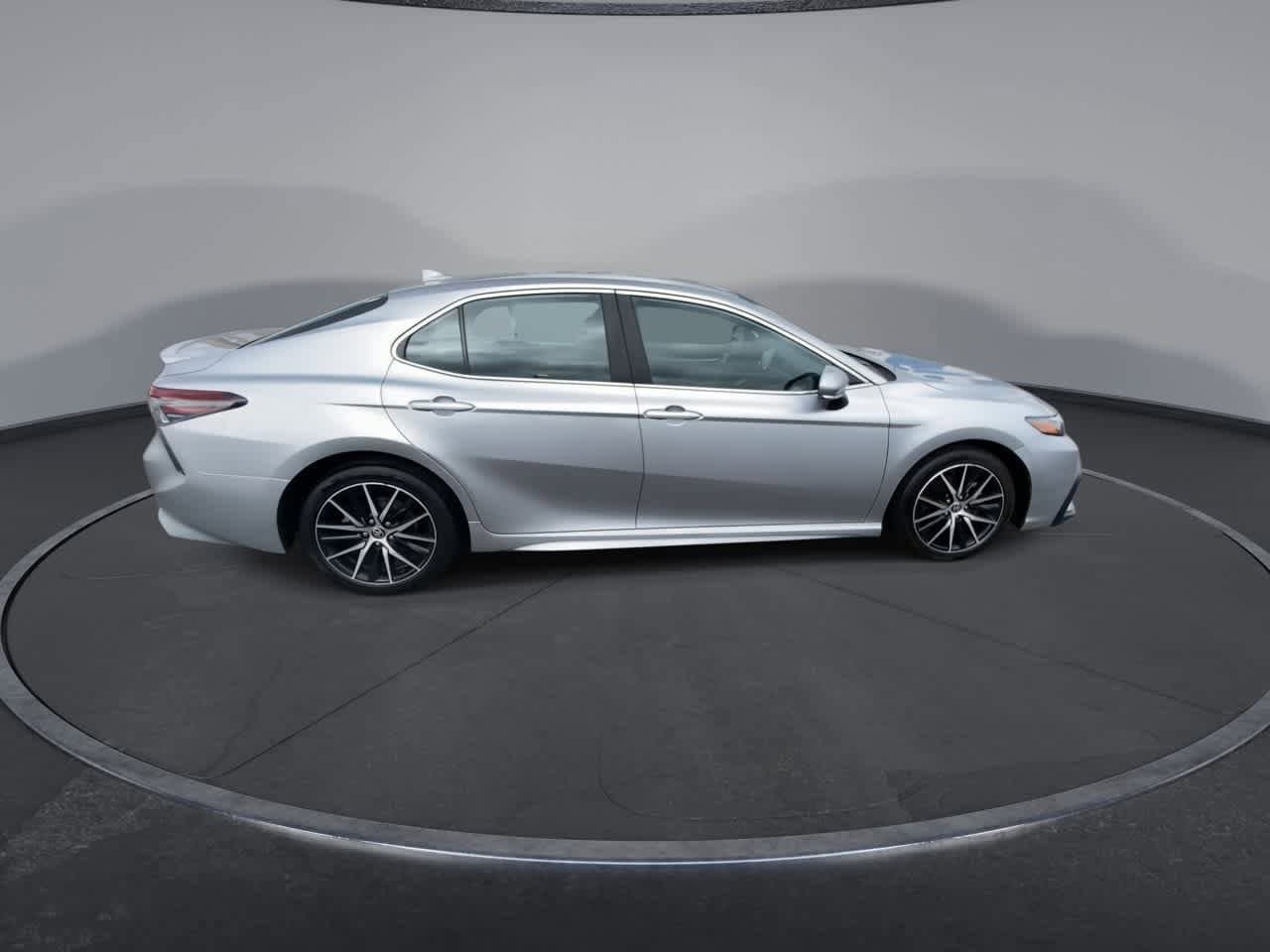 Thumbnail: 2024 Toyota Camry - 9
