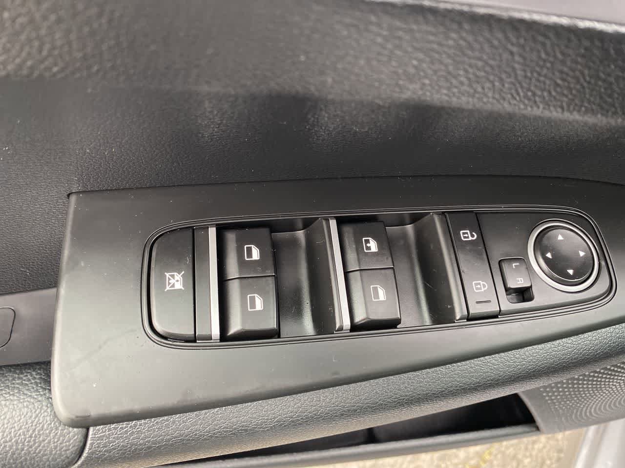 Thumbnail: 2024 Kia Forte - 13