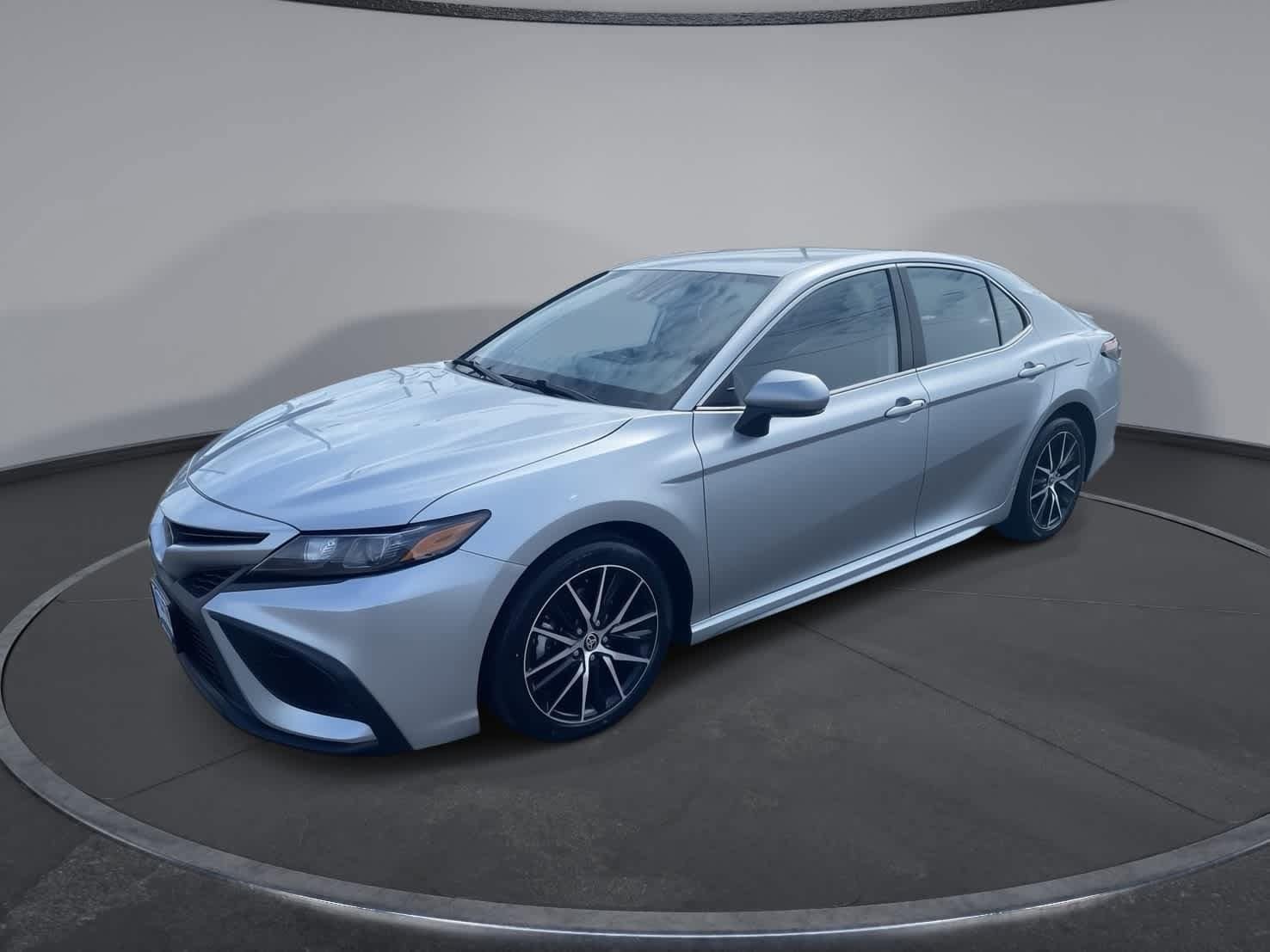 2022 Toyota Camry SE -
                  Medford, OR