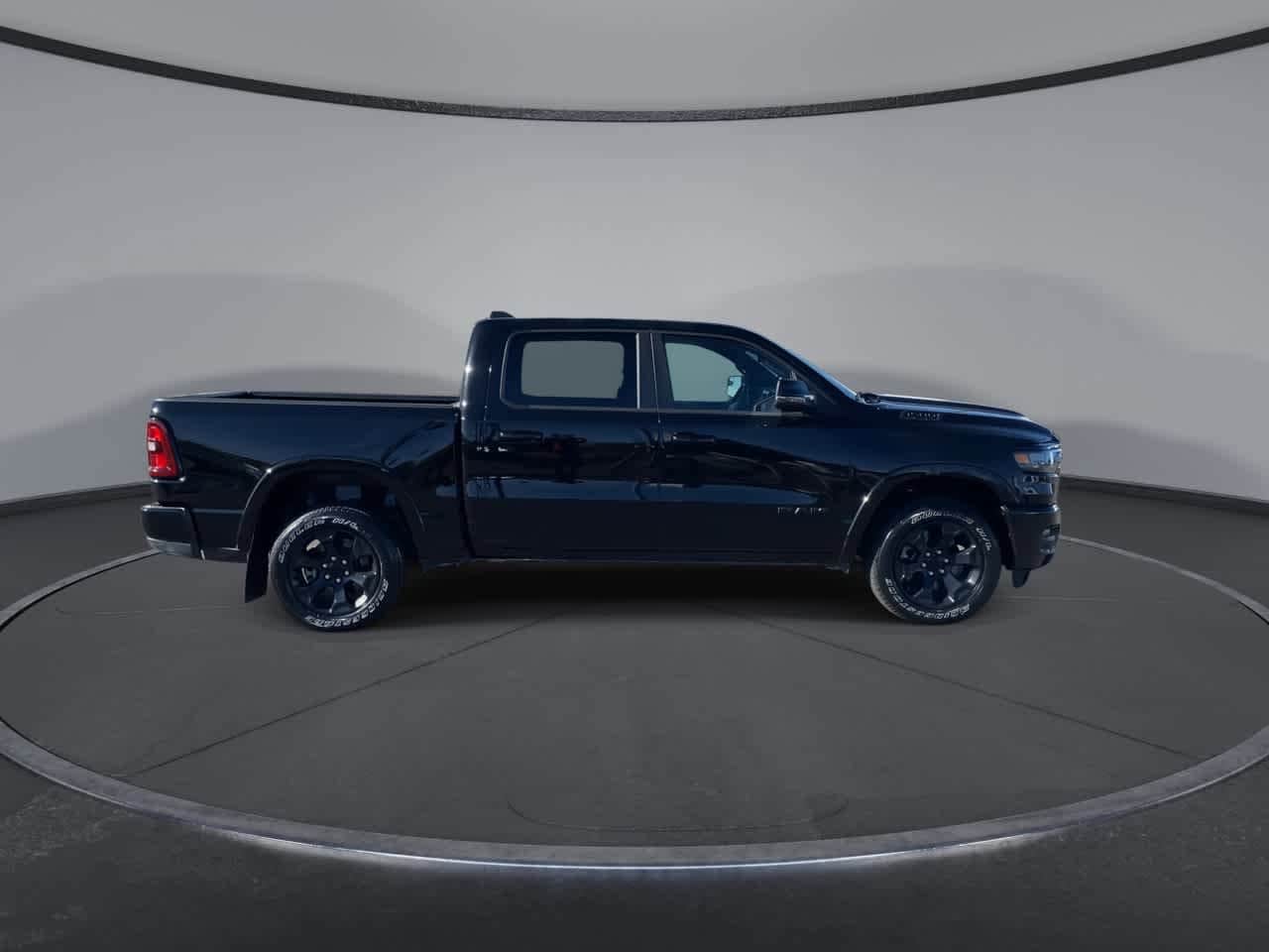 Thumbnail: 2025 RAM 1500 - 9