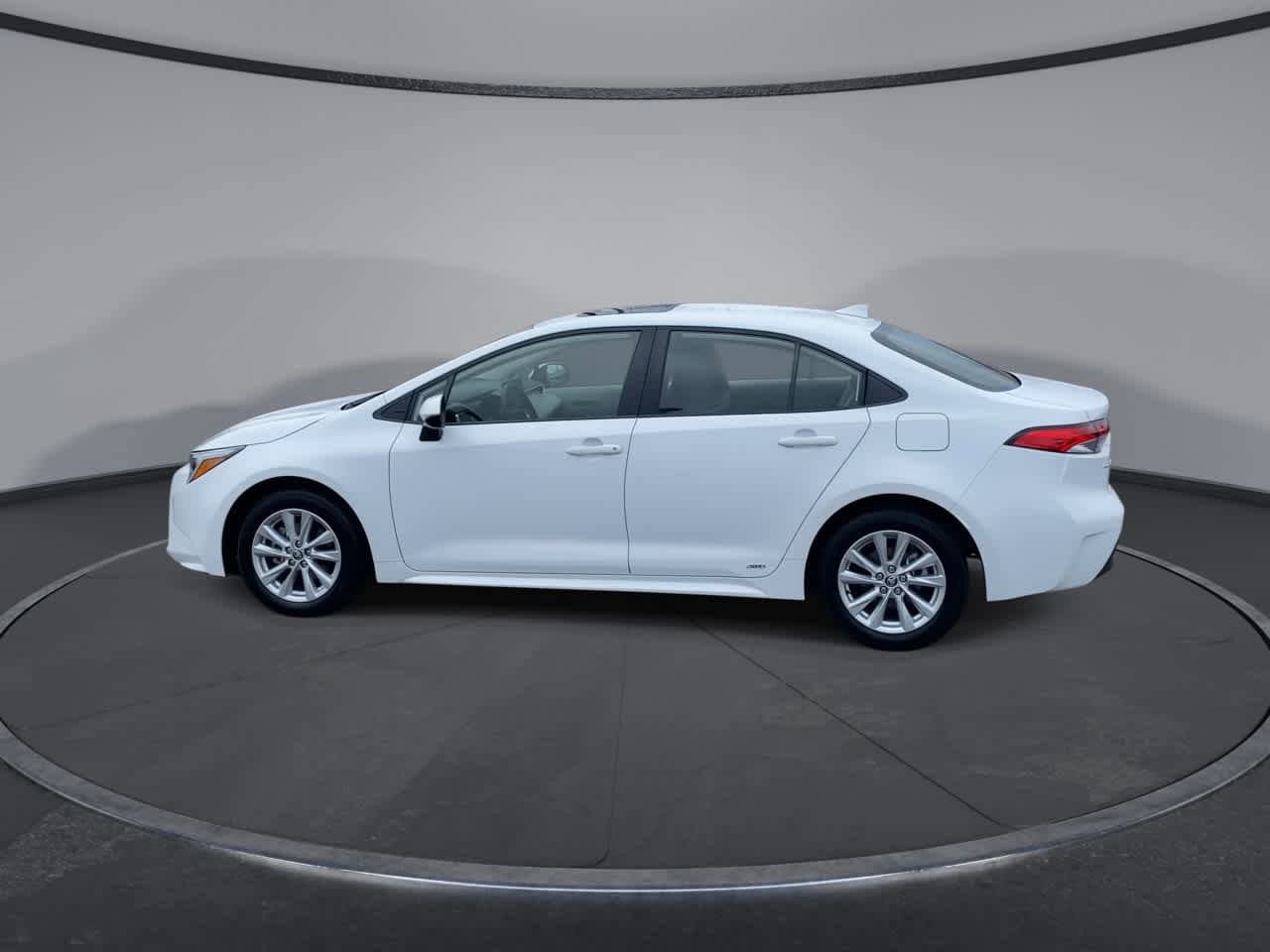 Thumbnail: 2023 Toyota Corolla - 6