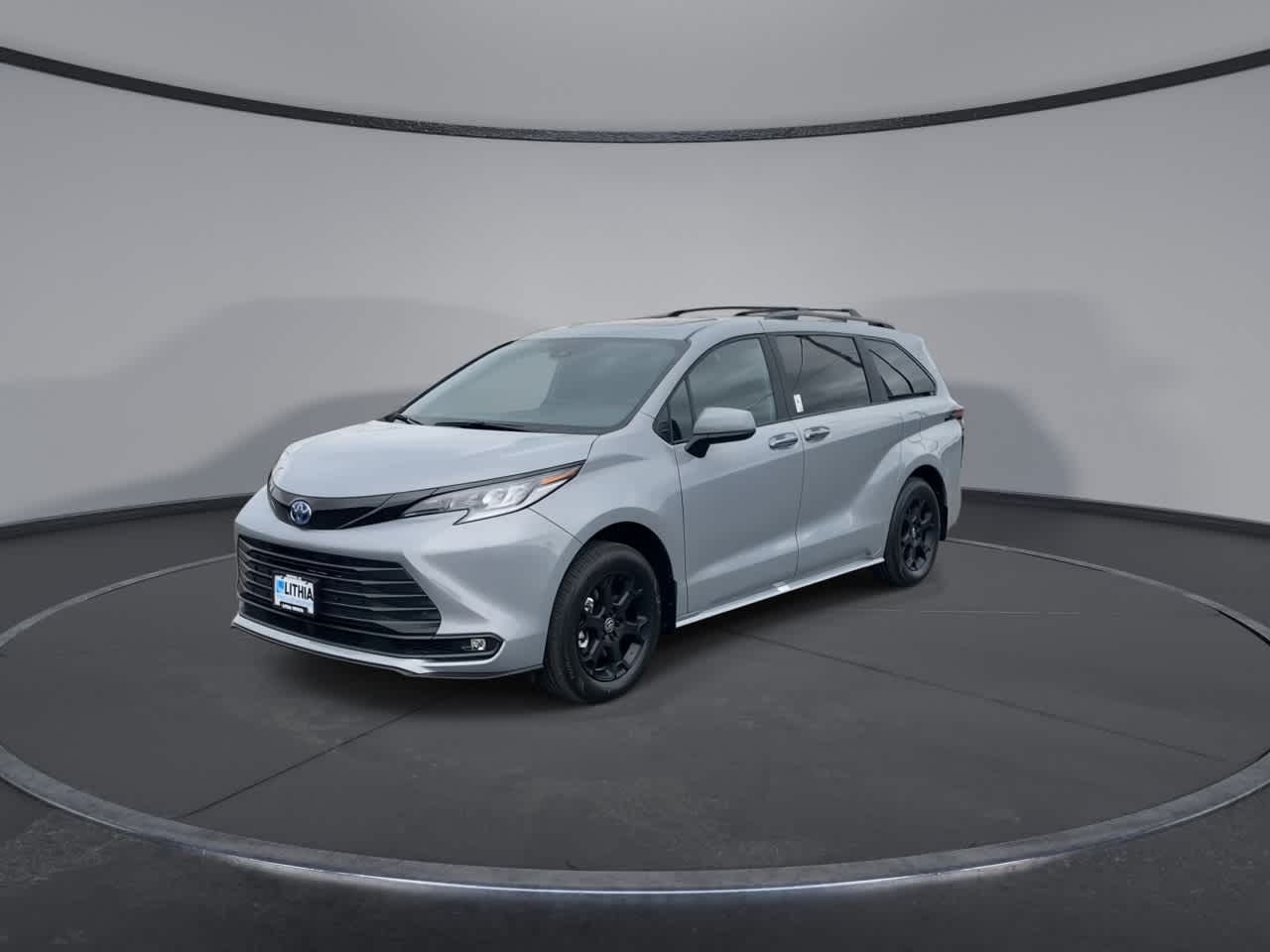 Thumbnail: 2025 Toyota Sienna - 4