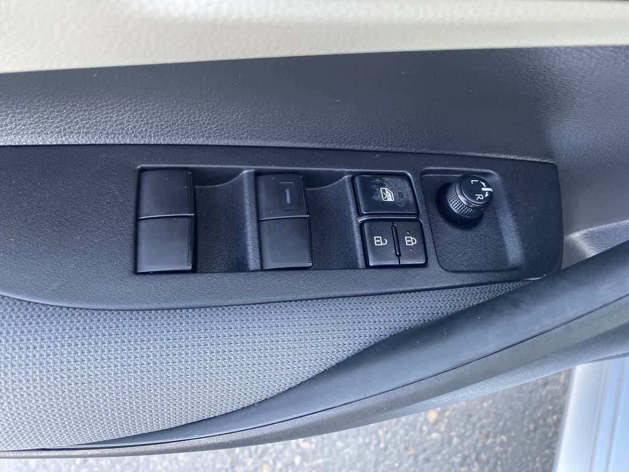 Thumbnail: 2022 Toyota Corolla - 13