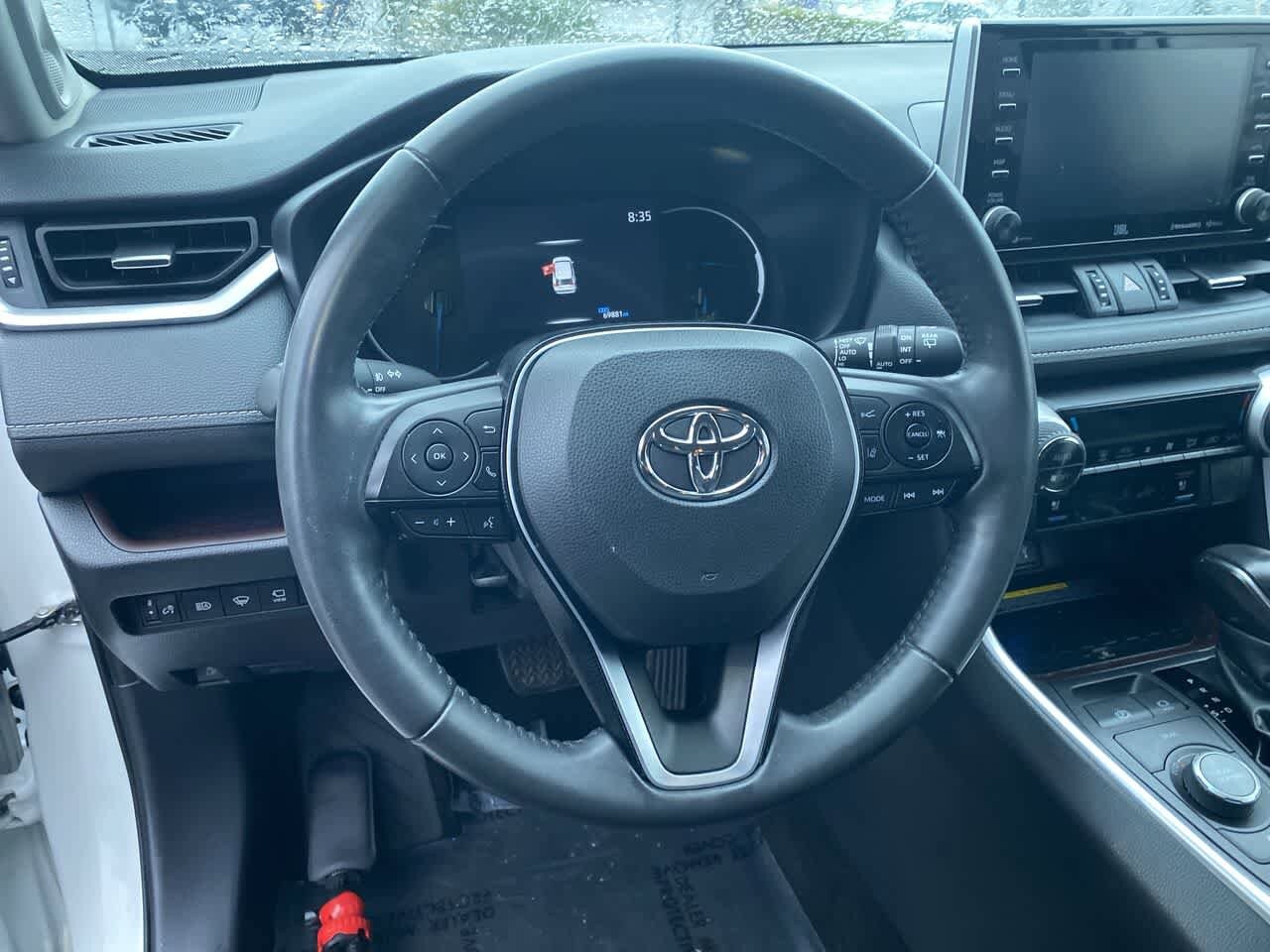 Thumbnail: 2020 Toyota RAV4 - 14