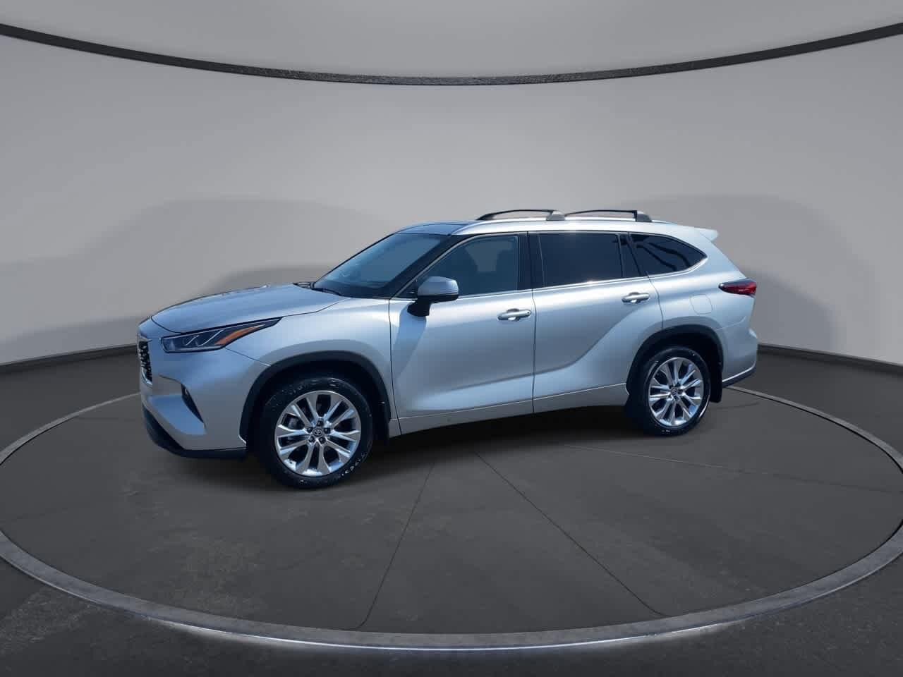 2023 Toyota Highlander Limited photo 4