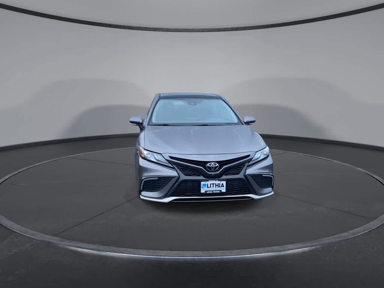 2023 Toyota Camry XSE photo 3