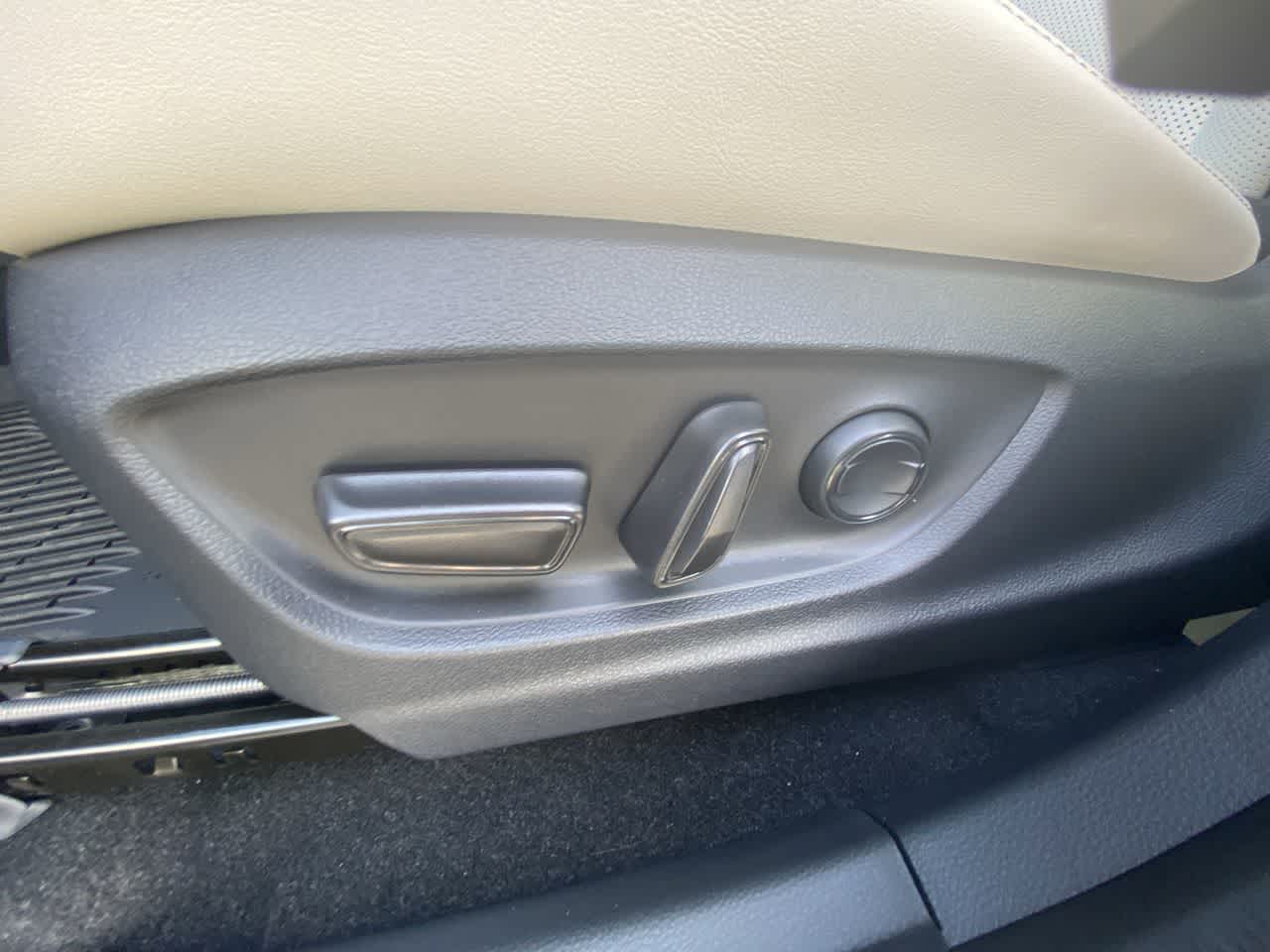 Thumbnail: 2026 Toyota Crown - 12