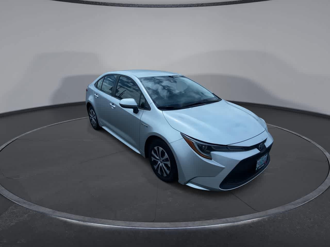 Certified 2021 Toyota Corolla LE with VIN JTDEAMDE4MJ021482 for sale in Medford, OR