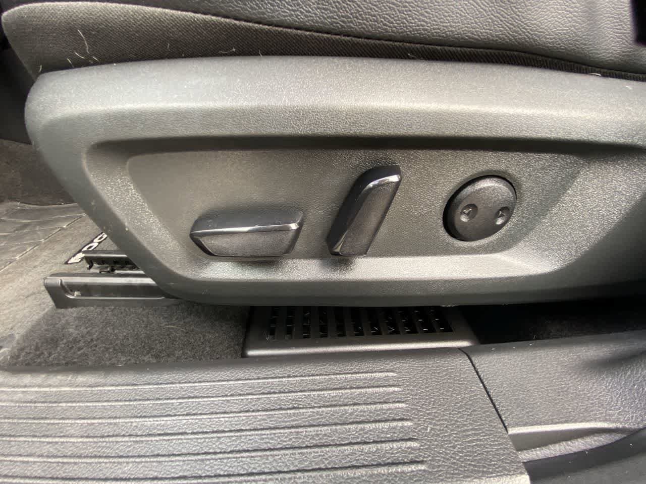 Thumbnail: 2023 Nissan Rogue - 12