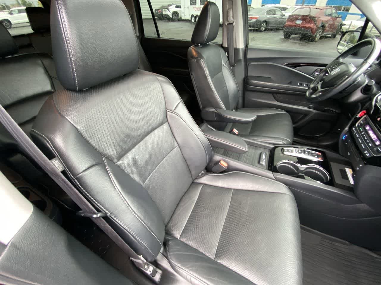 Thumbnail: 2019 Honda Pilot - 26