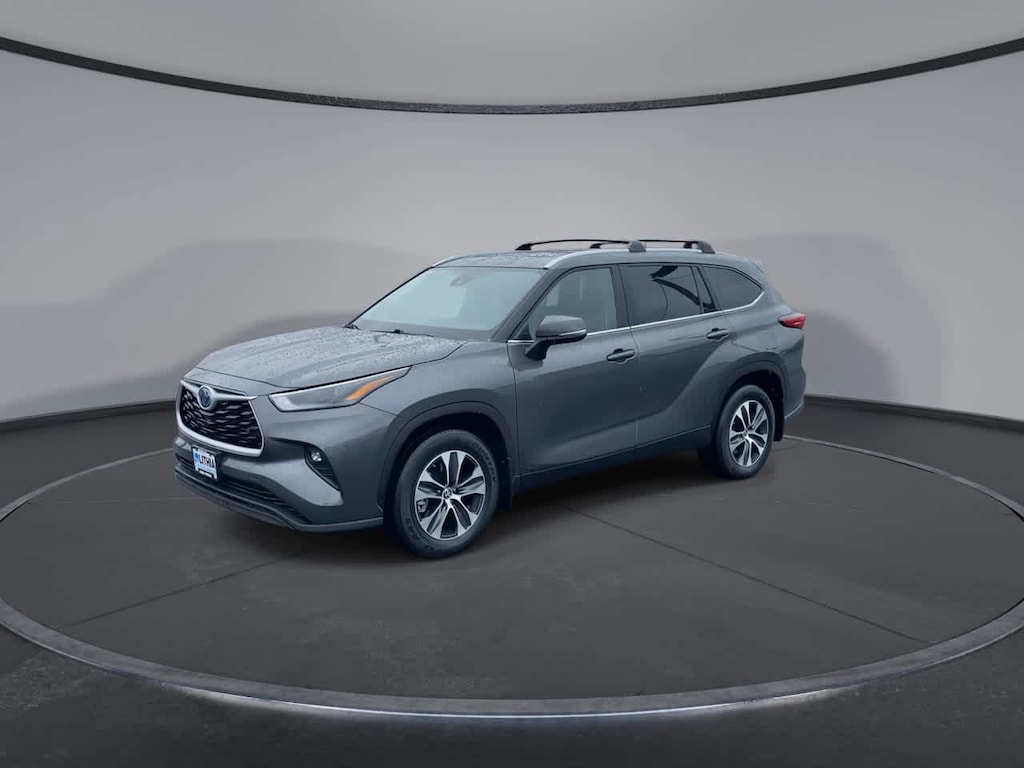 Certified 2023 Toyota Highlander Hybrid XLE SUV