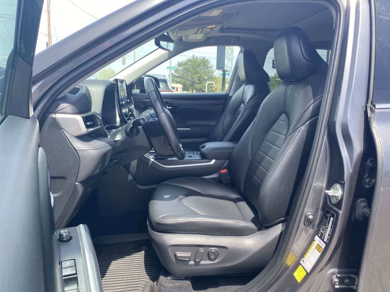 Thumbnail: 2020 Toyota Highlander - 11
