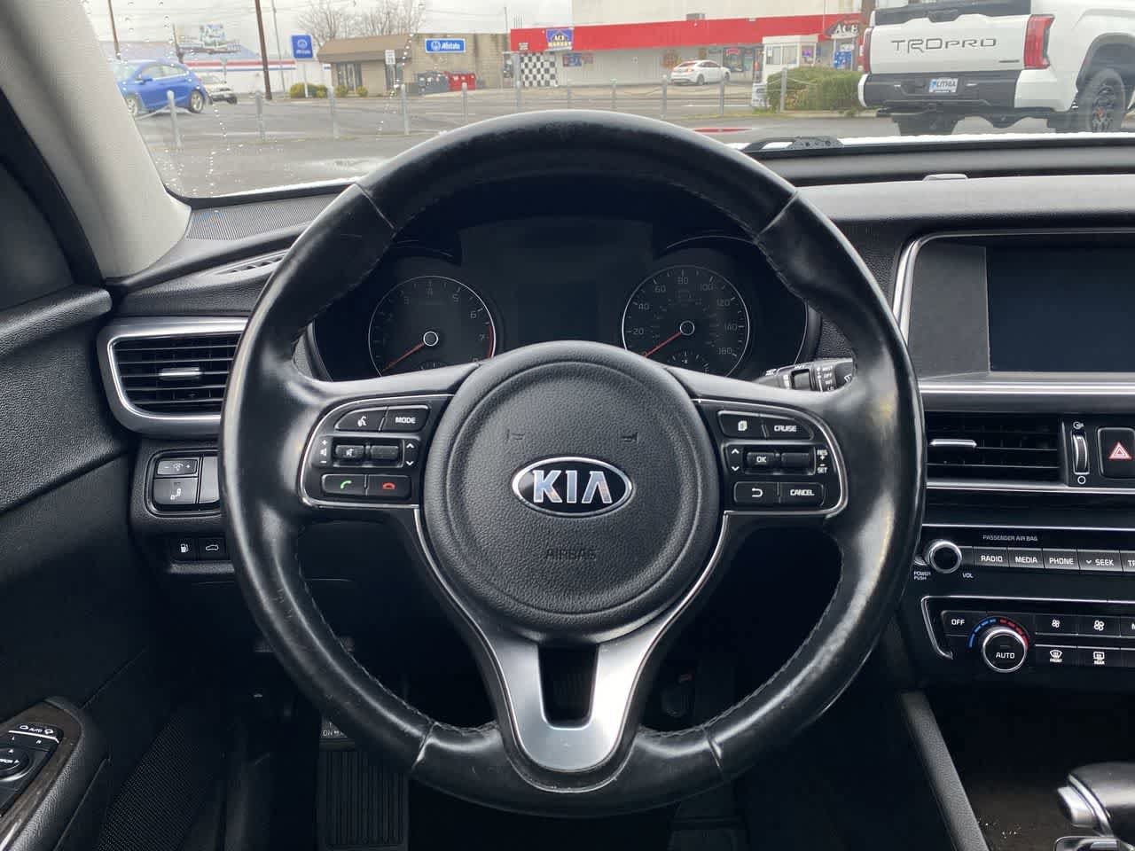 Thumbnail: 2018 Kia Optima - 14