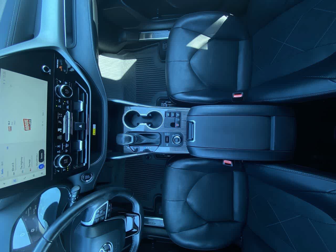 Thumbnail: 2023 Toyota Highlander - 20