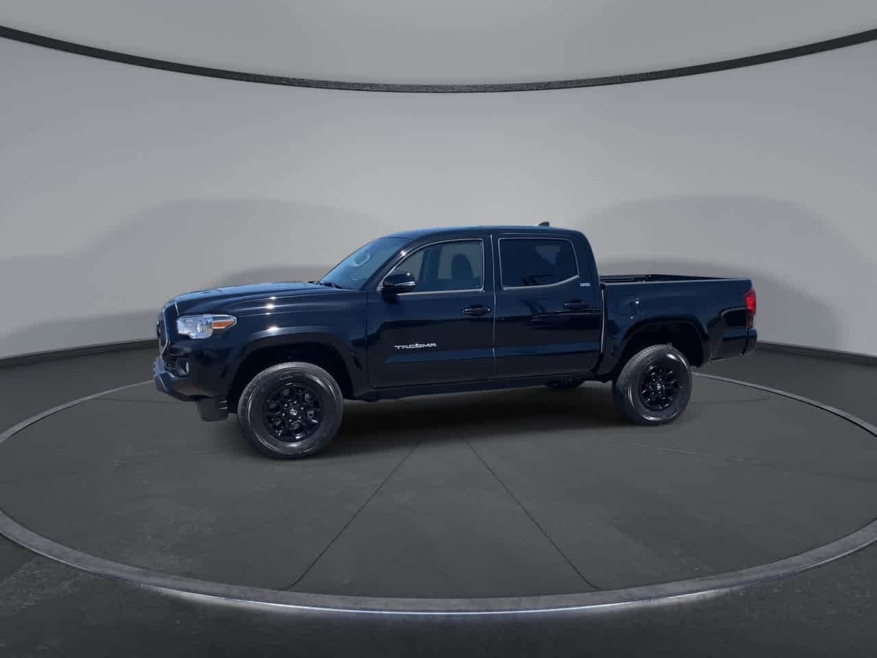 Thumbnail: 2022 Toyota Tacoma - 6